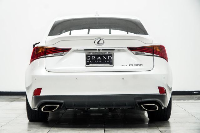 2020 Lexus IS IS 300 AWD - 23093412 - 11