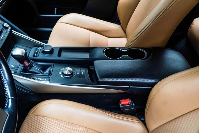 2020 Lexus IS IS 300 AWD - 23093412 - 19