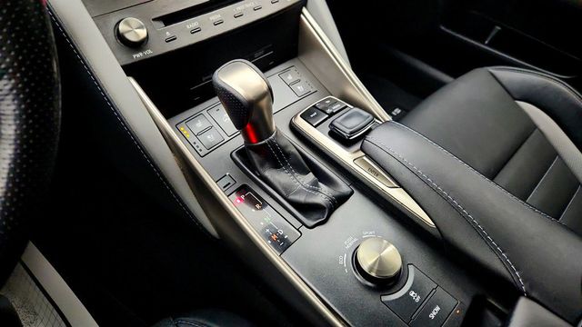 2020 Lexus IS IS 300 F SPORT AWD Blackline Edition with Navigation Package - 22959838 - 16