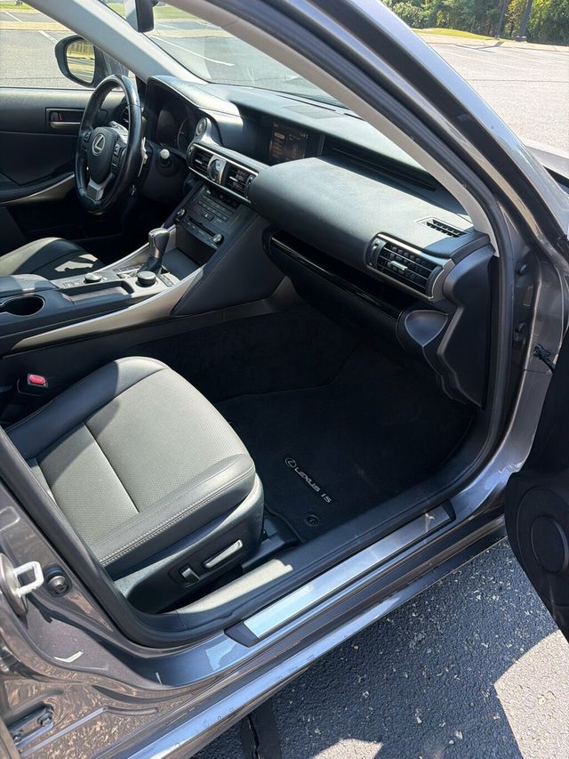 2020 Lexus IS IS 300 RWD - 23072118 - 11