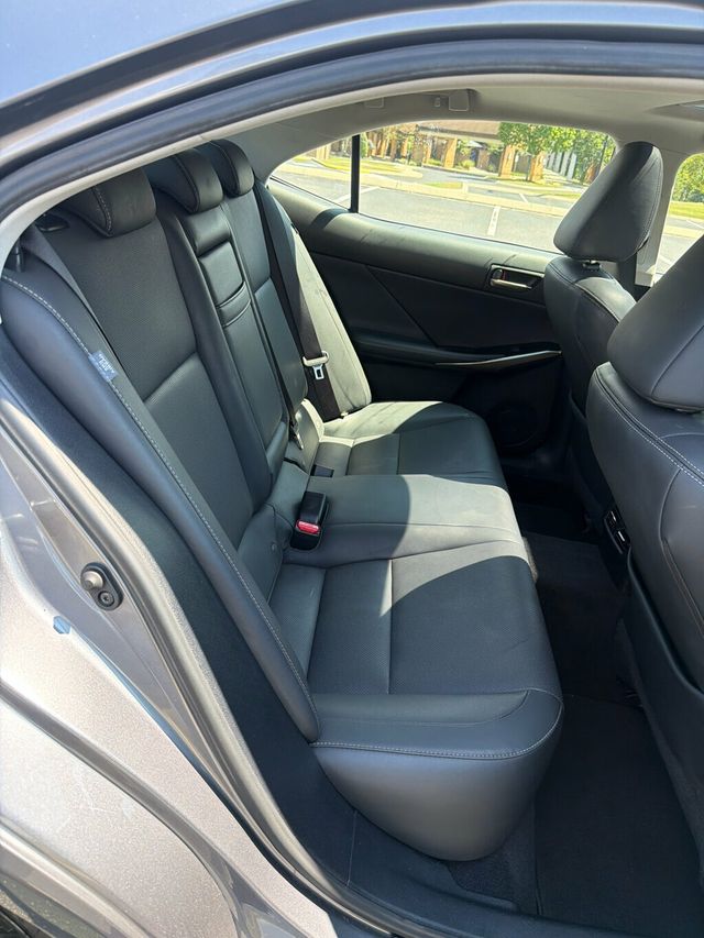 2020 Lexus IS IS 300 RWD - 23072118 - 13