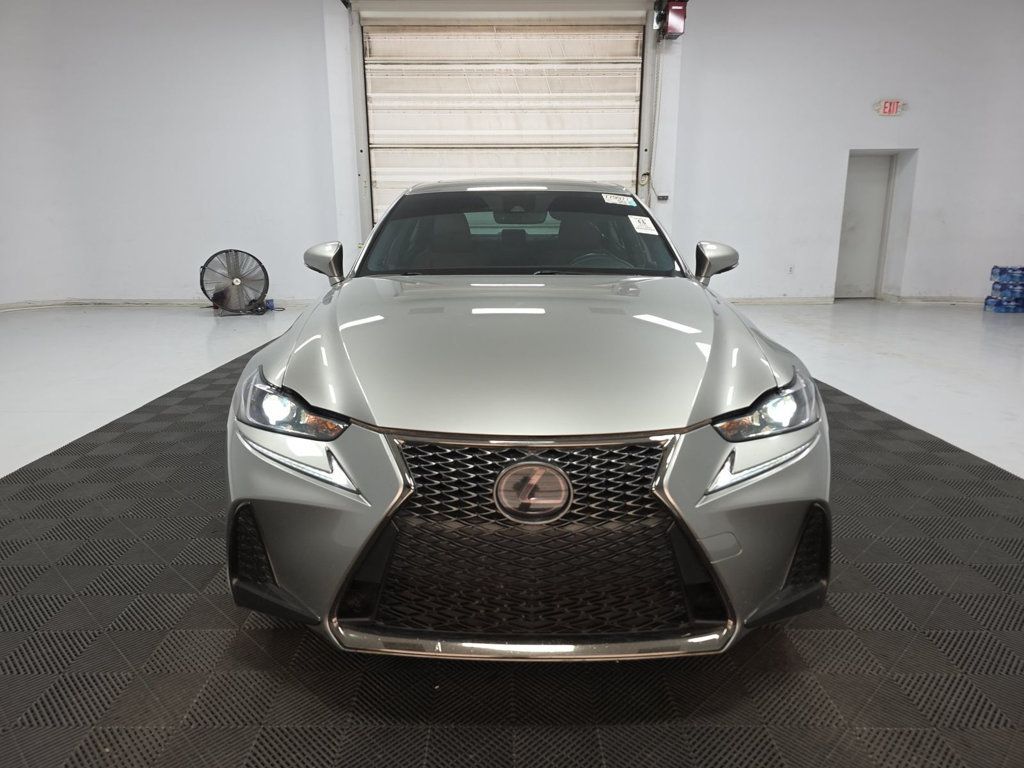Lexus IS350 photo 2