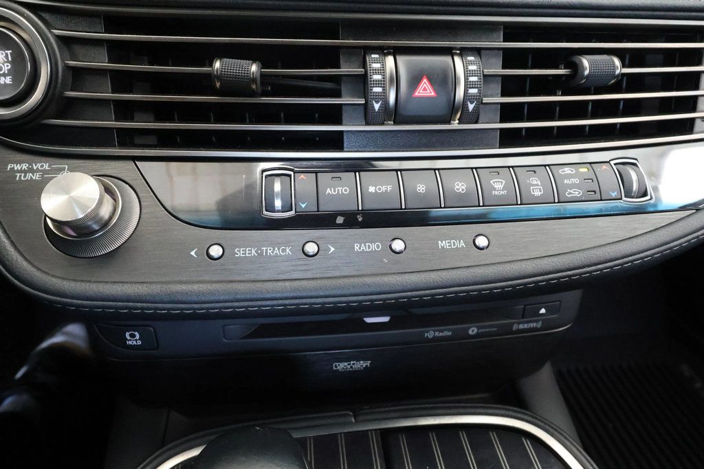 2020 Lexus LS LS 500 Sedan 4D - 22940764 - 31