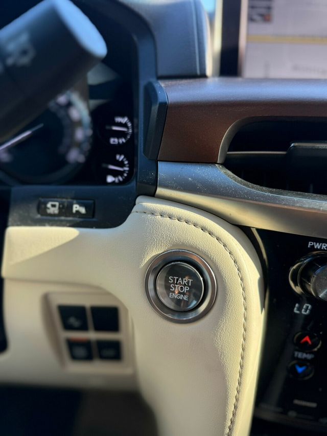 2020 Lexus LX  - 23029566 - 19