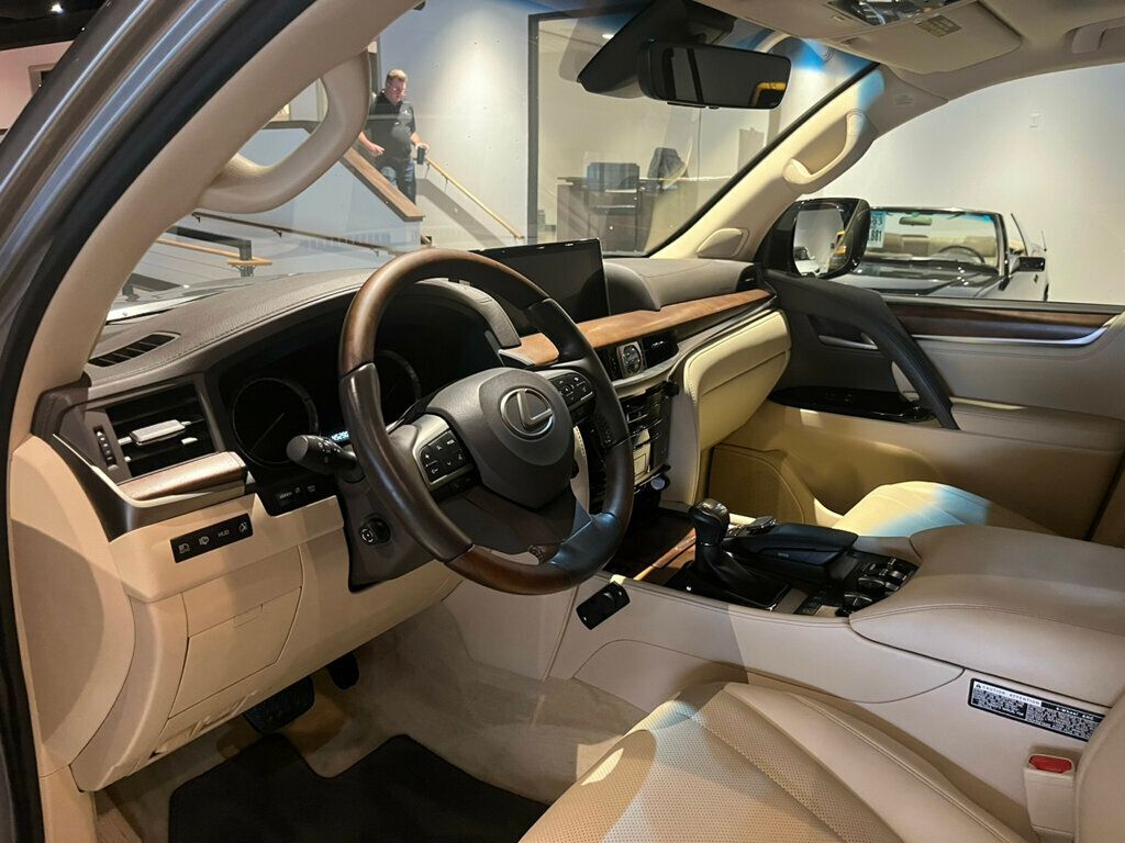 2020 Lexus LX 3rdRow/LuxuryPkg/MarkLevinsonSound/HeadUpDisplay/Navigation - 22348382 - 9