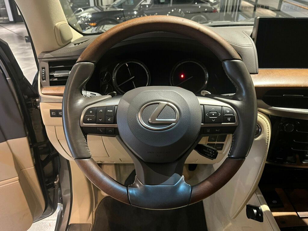2020 Lexus LX 3rdRow/LuxuryPkg/MarkLevinsonSound/HeadUpDisplay/Navigation - 22348382 - 11