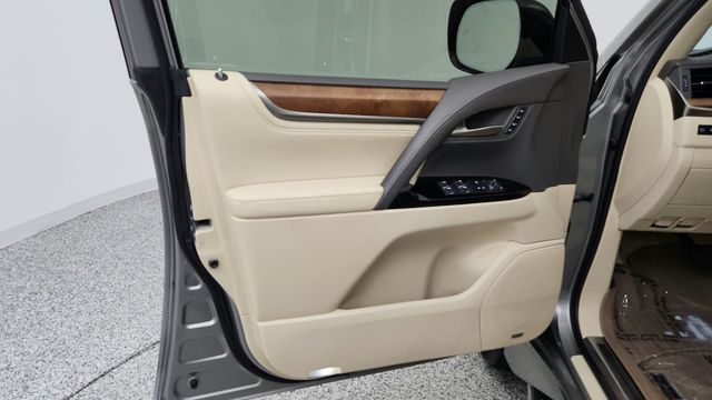 2020 Lexus LX LX 570 Three Row 4WD w/ Luxury Pkg, Mark Levinson & Rear DVD - 23080980 - 9