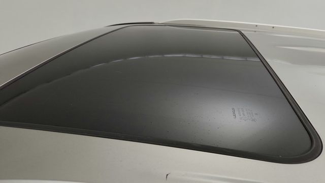 2020 Lexus LX LX 570 Three Row 4WD w/ Luxury Pkg, Mark Levinson & Rear DVD - 23080980 - 11