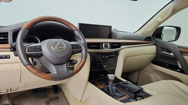 2020 Lexus LX LX 570 Three Row 4WD w/ Luxury Pkg, Mark Levinson & Rear DVD - 23080980 - 12