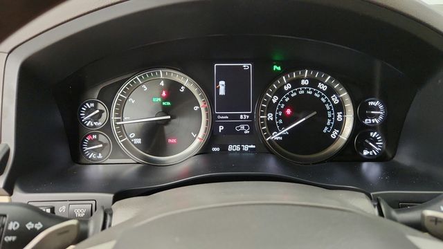 2020 Lexus LX LX 570 Three Row 4WD w/ Luxury Pkg, Mark Levinson & Rear DVD - 23080980 - 14