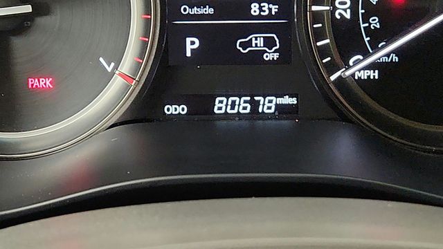 2020 Lexus LX LX 570 Three Row 4WD w/ Luxury Pkg, Mark Levinson & Rear DVD - 23080980 - 15