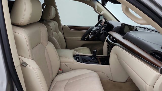 2020 Lexus LX LX 570 Three Row 4WD w/ Luxury Pkg, Mark Levinson & Rear DVD - 23080980 - 26