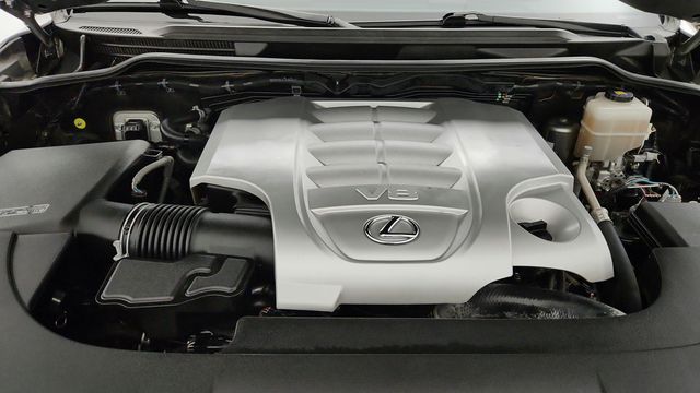 2020 Lexus LX LX 570 Three Row 4WD w/ Luxury Pkg, Mark Levinson & Rear DVD - 23080980 - 29