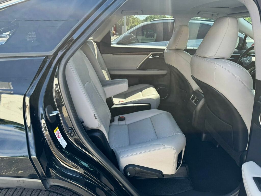 2020 Lexus RX 350L Premium photo 16