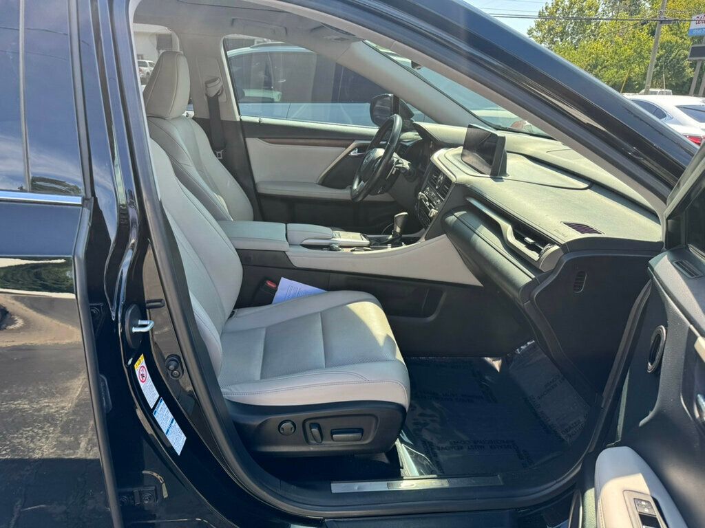 2020 Lexus RX 350L Premium photo 19