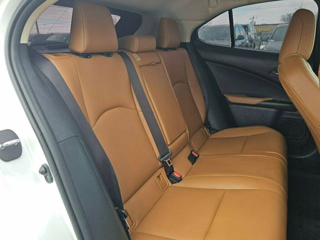 2020 Lexus UX UX 250h AWD - 22969916 - 17