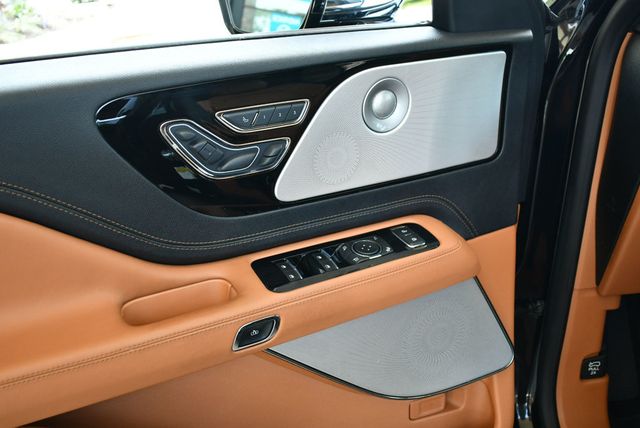 2020 Lincoln Aviator Black Label AWD SUV W/Dynamic Handling Package - 22862261 - 11