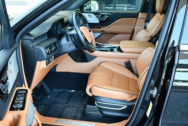 2020 Lincoln Aviator Black Label AWD SUV W/Dynamic Handling Package - 22862261 - 14
