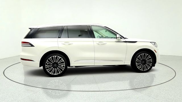 2020 Lincoln Aviator Black Label AWD w/ Dynamic Handling Pkg & Rear Entertainment - 23045444 - 3