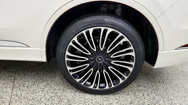 2020 Lincoln Aviator Black Label AWD w/ Dynamic Handling Pkg & Rear Entertainment - 23045444 - 8