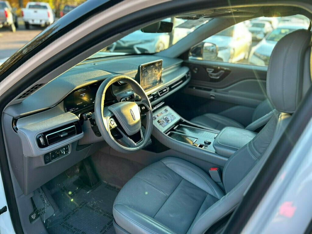 2020 Lincoln Aviator Reserve AWD - 22942761 - 8