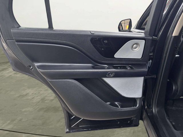 2020 Lincoln Aviator Reserve AWD - 22976381 - 18