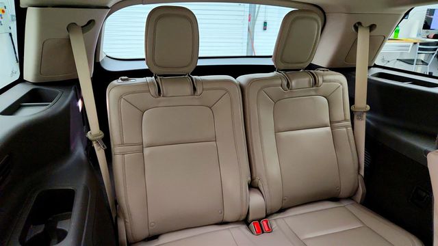 2020 Lincoln Aviator Reserve AWD w/ Equipment 202A & Convenience Package - 23017508 - 21