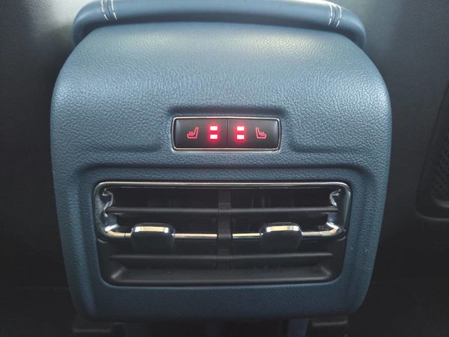 2020 Lincoln Corsair Reserve AWD - 22881978 - 32