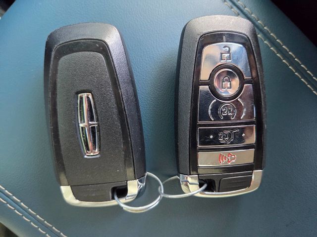 2020 Lincoln Corsair Reserve AWD - 22881978 - 62