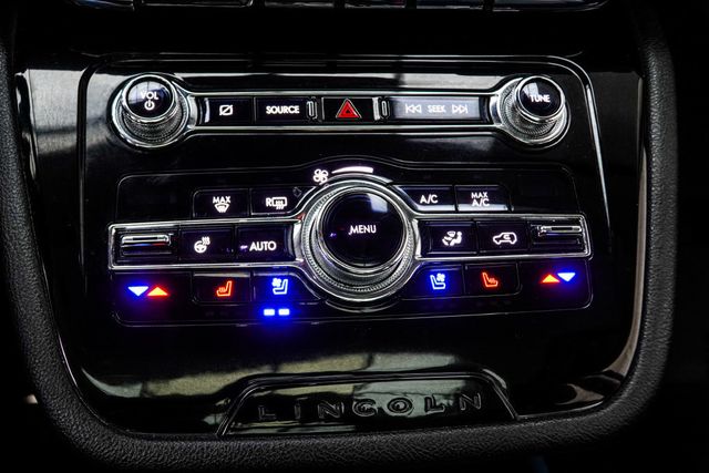 2020 Lincoln Corsair Reserve AWD - 23086084 - 22