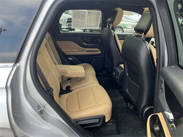 2020 Lincoln Corsair Reserve AWD - 22984843 - 19