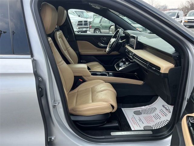 2020 Lincoln Corsair Reserve AWD - 22984843 - 20