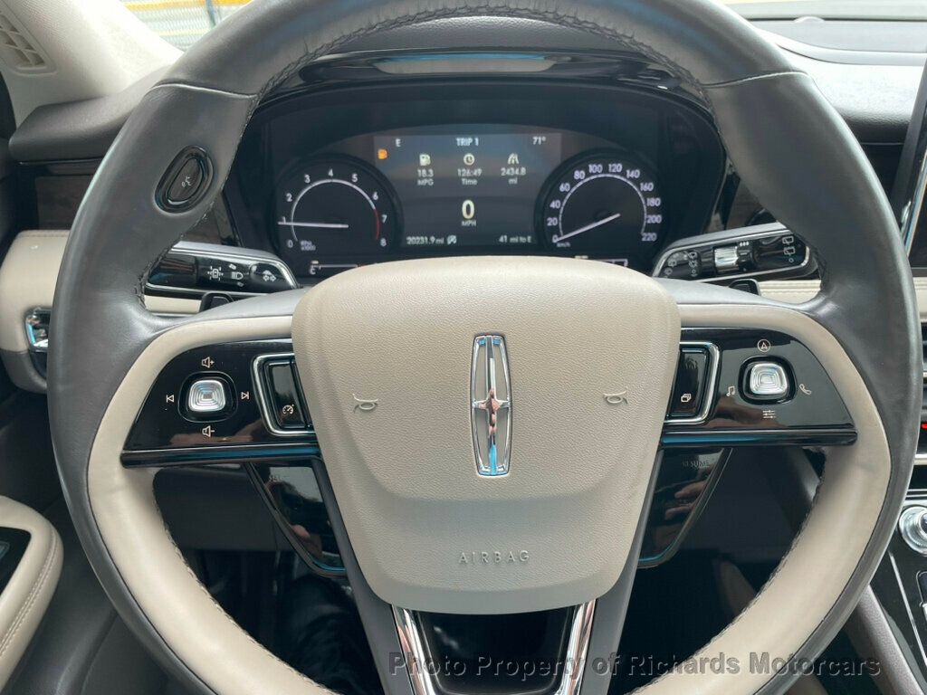 2020 Lincoln Corsair Reserve AWD - 22878331 - 11