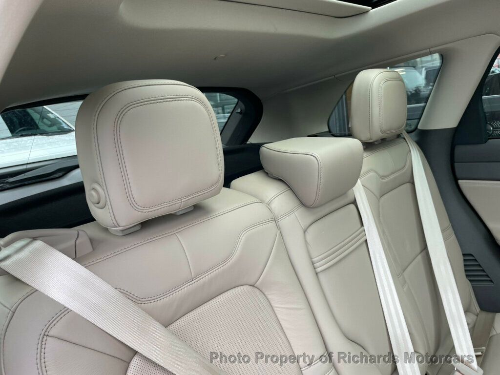 2020 Lincoln Corsair Reserve AWD - 22878331 - 18