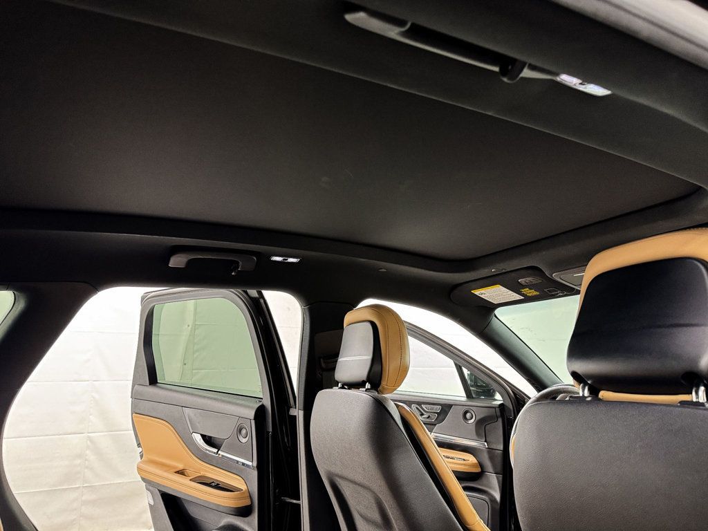 2020 Lincoln Corsair Reserve AWD - 23021213 - 12
