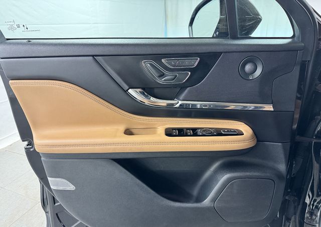 2020 Lincoln Corsair Reserve AWD - 23021213 - 14