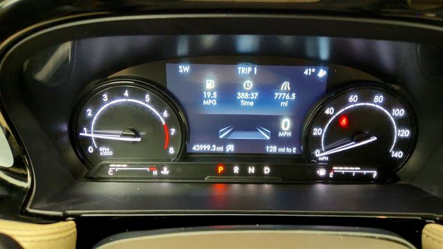 2020 Lincoln Corsair Standard AWD with Premium & Elements Packages + Equipment 101A - 22970699 - 13