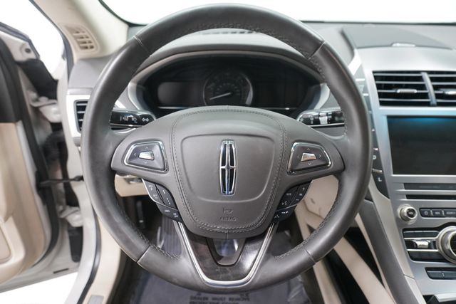 2020 Lincoln MKZ Hybrid Reserve FWD - 22928540 - 17