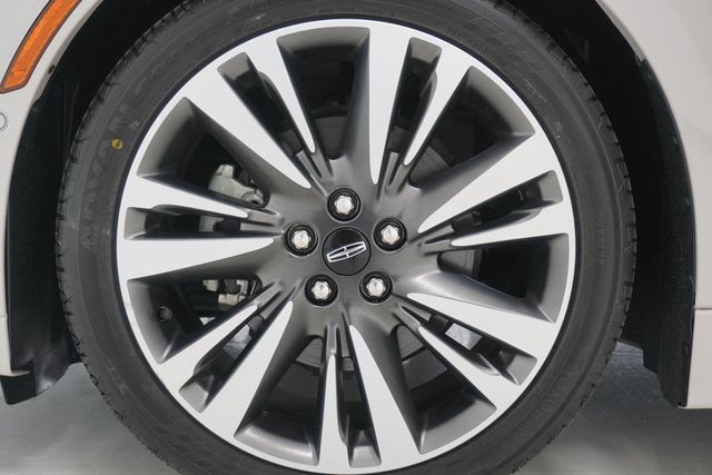 2020 Lincoln MKZ Hybrid Reserve FWD - 22928540 - 30