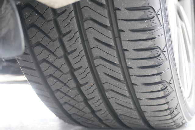 2020 Lincoln MKZ Hybrid Reserve FWD - 22928540 - 32