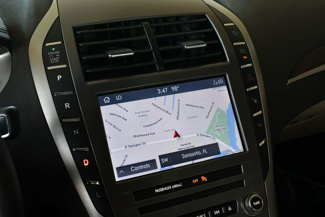 2020 Lincoln MKZ Hybrid Reserve FWD Sedan W/Equipment Group 500A - 22898589 - 13