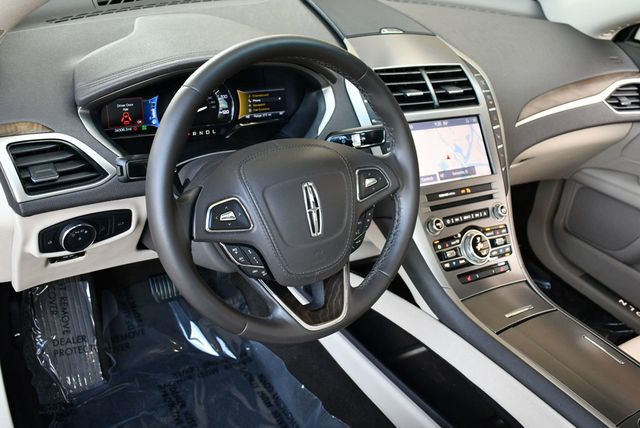 2020 Lincoln MKZ Hybrid Reserve FWD Sedan W/Equipment Group 500A - 22898589 - 38