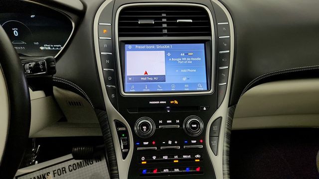 2020 Lincoln Nautilus Black Label AWD with Ultra Comfort (22-Way) Seats  - 22946009 - 17