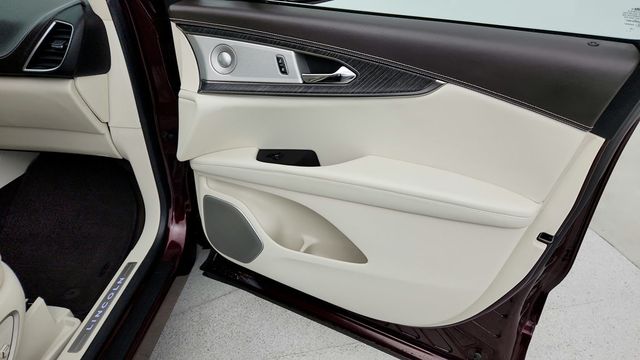 2020 Lincoln Nautilus Black Label AWD with Ultra Comfort (22-Way) Seats  - 22946009 - 26