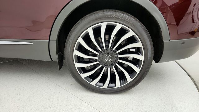 2020 Lincoln Nautilus Black Label AWD with Ultra Comfort (22-Way) Seats  - 22946009 - 28