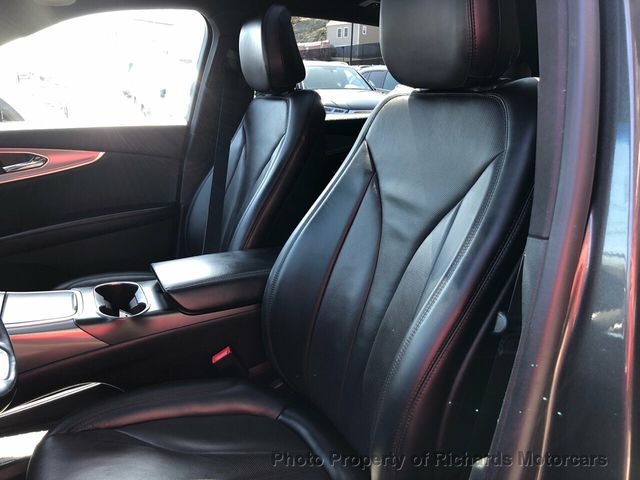 2020 Lincoln Nautilus Reserve AWD - 21348887 - 11