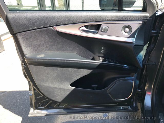 2020 Lincoln Nautilus Reserve AWD - 21348887 - 13