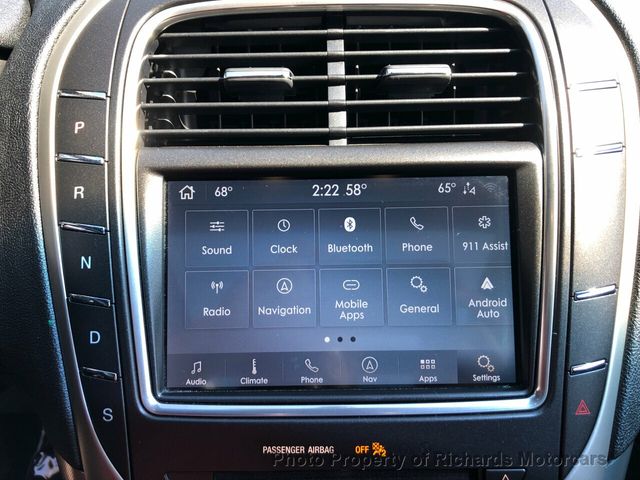 2020 Lincoln Nautilus Reserve AWD - 21348887 - 18