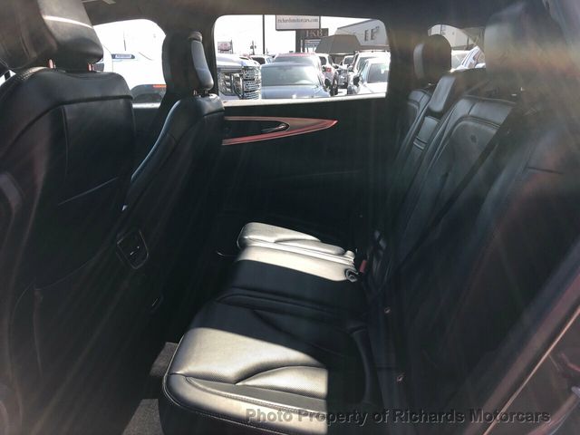 2020 Lincoln Nautilus Reserve AWD - 21348887 - 24