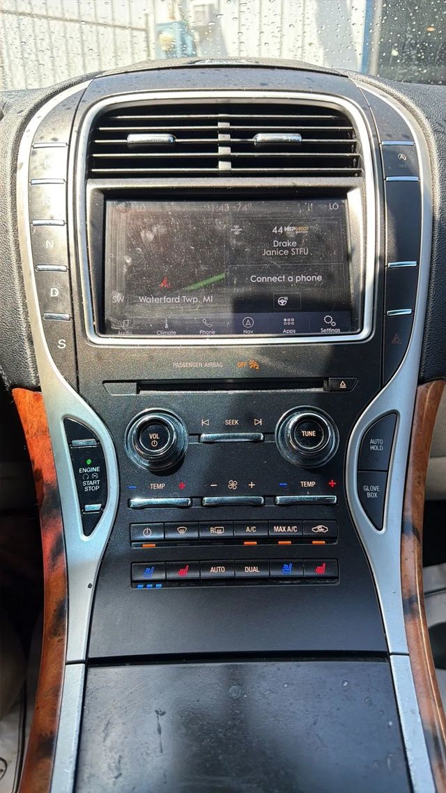 2020 Lincoln Nautilus Reserve Sport Utility 4D - 23041565 - 16